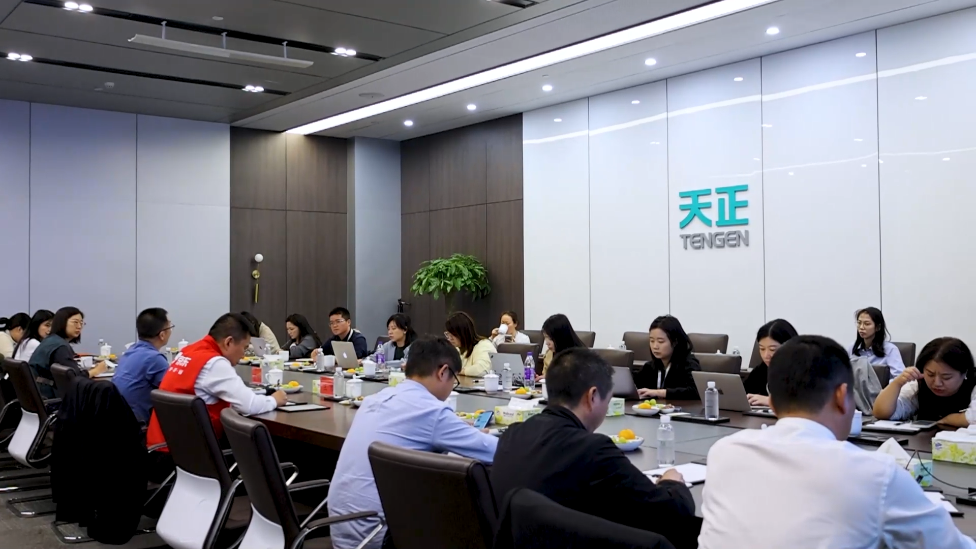 京东工业走进G22恒峰，探访产业数智化之路！